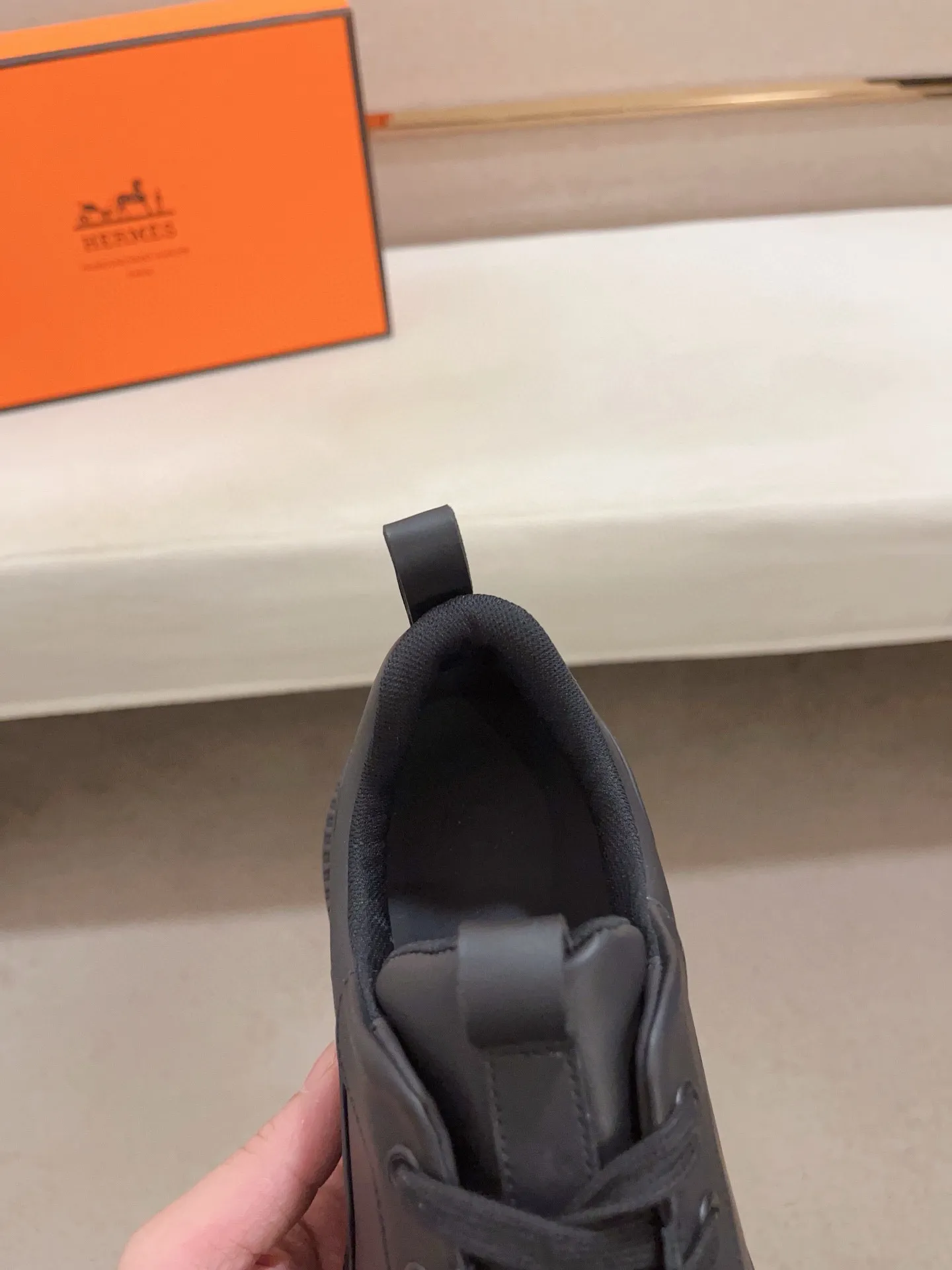 Men's clothing and shoes💰: 660💰《HERMES》【Classic Original Version】Hermès; Top 🔝 Purchasing Agency 🔍🔍Men’s latest 🇺🇸 counters are on sale simultaneously, original imported from Italy ▲▲Silk cowhide with breathable fabric ▲▲ (high-end and expensive Qi·Grade) Exquisite workmanship (Italian 🇮🇹Imported water-dyed 🐂cowhide lining) Sole: Original sole provided by the original factory, ⚠️Exclusive double-layer activity·TPR·Rubber·Combined molded outsole; Super·comfortable·wear-resistant·non-slip·environmental protection The real thing is more beautiful if you take the real thing (high quality, follow the order), you can enter and exit the counter at will * Number of yards: 38·39·40·41·42·43·44# (can be customized 45.)